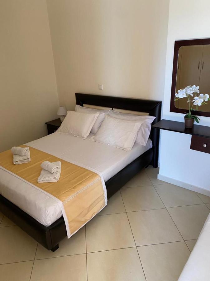 Paradiso Apartments Sarandë エクステリア 写真