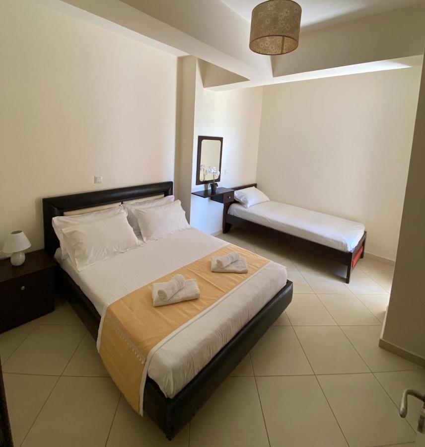 Paradiso Apartments Sarandë エクステリア 写真