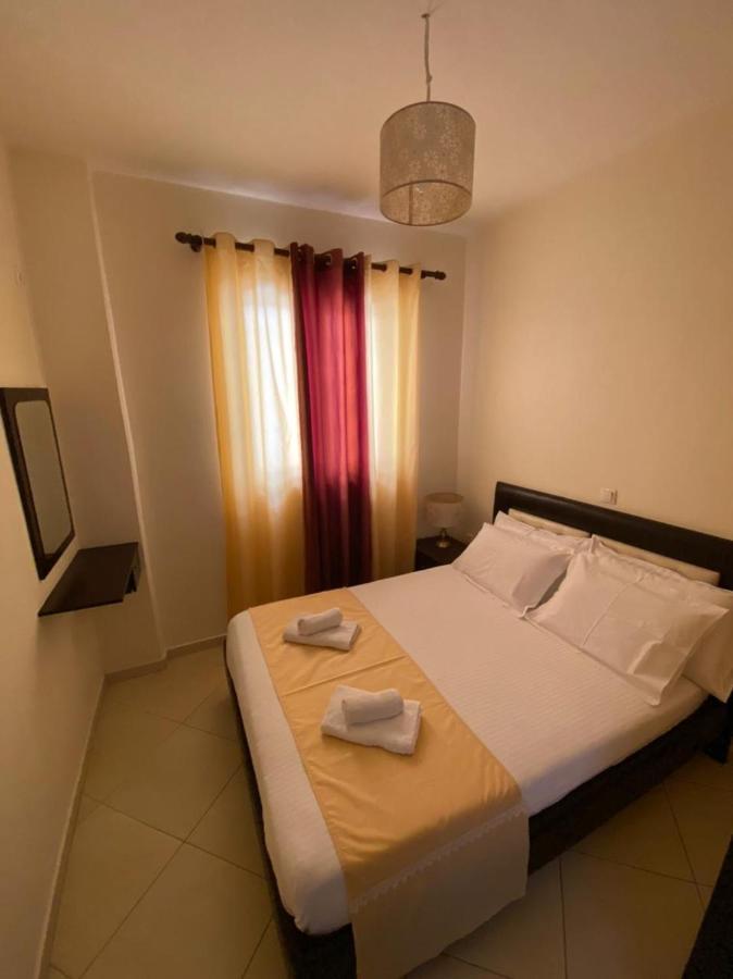 Paradiso Apartments Sarandë エクステリア 写真