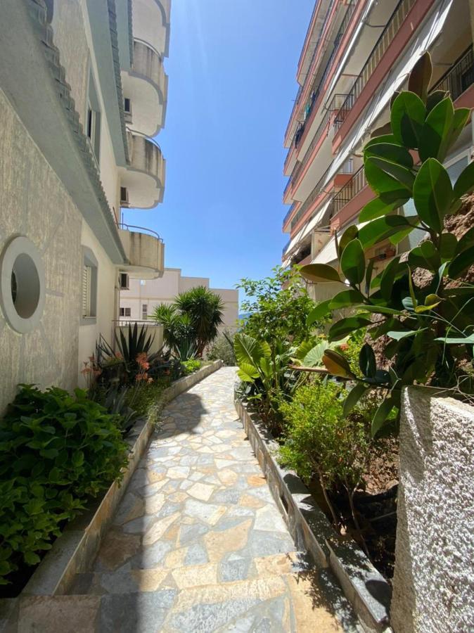 Paradiso Apartments Sarandë エクステリア 写真