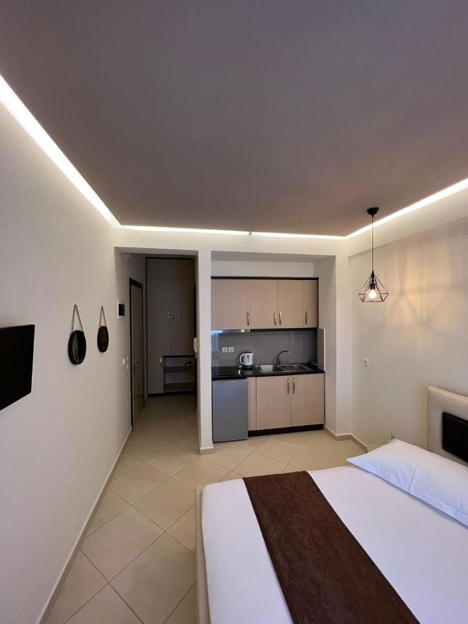 Paradiso Apartments Sarandë エクステリア 写真