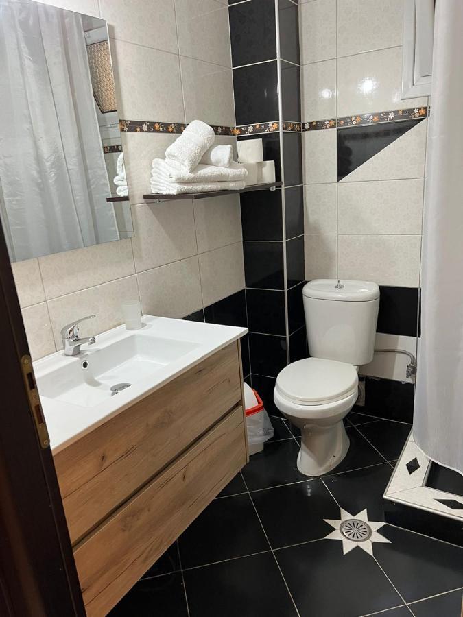 Paradiso Apartments Sarandë エクステリア 写真