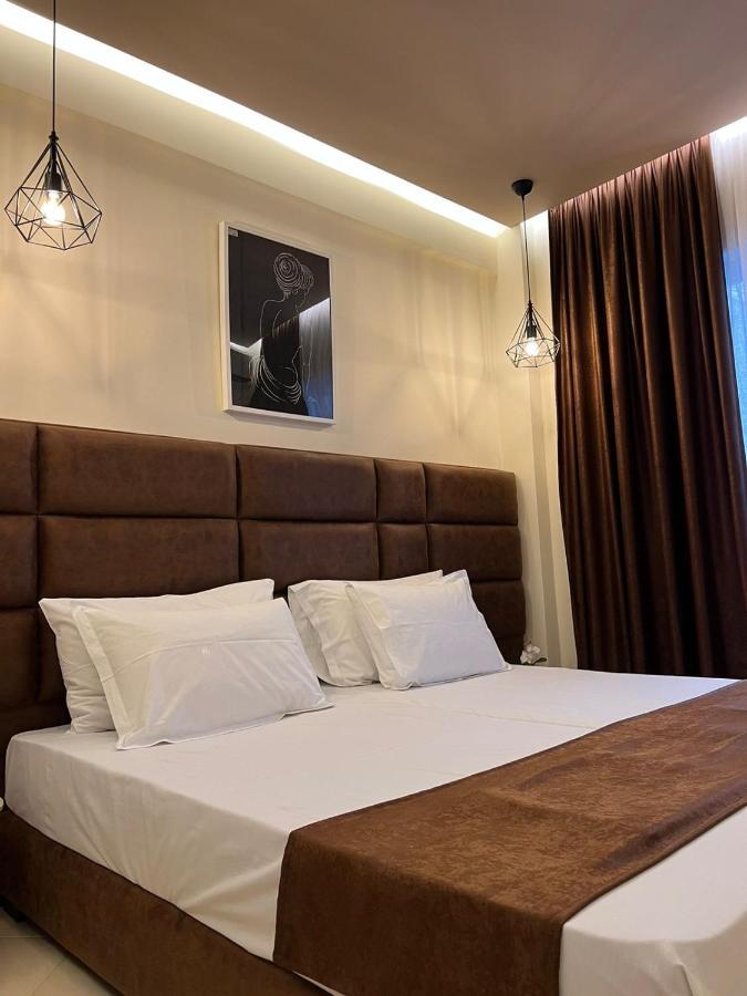 Paradiso Apartments Sarandë エクステリア 写真