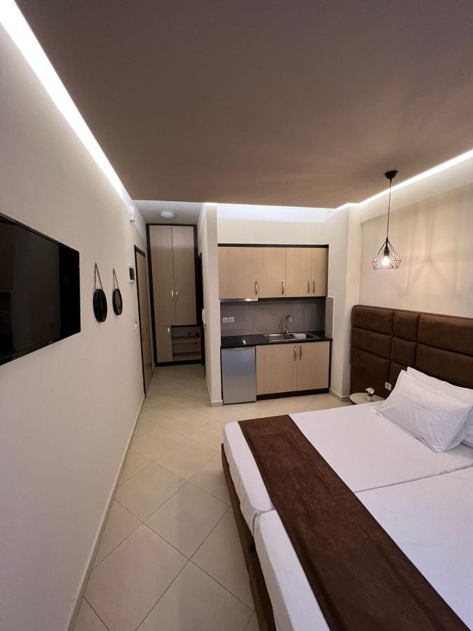 Paradiso Apartments Sarandë エクステリア 写真