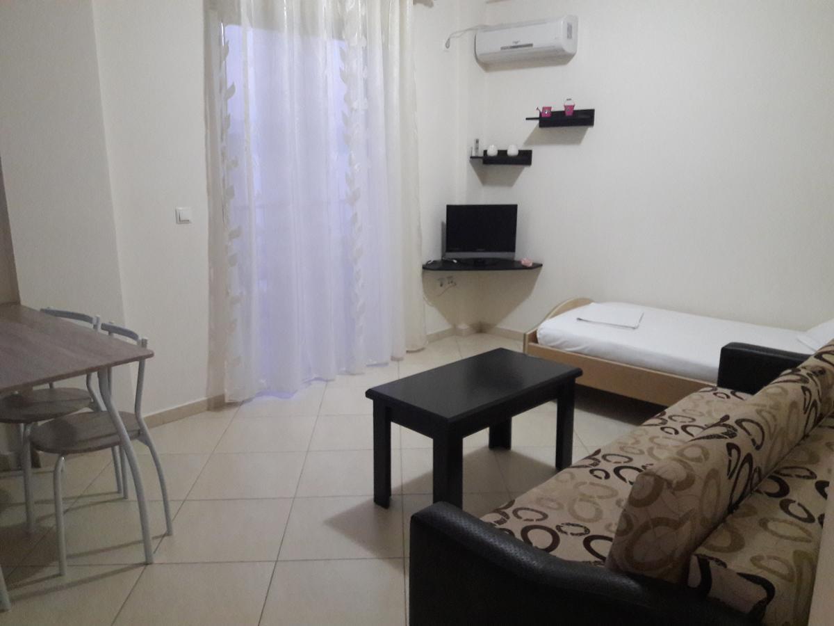 Paradiso Apartments Sarandë エクステリア 写真